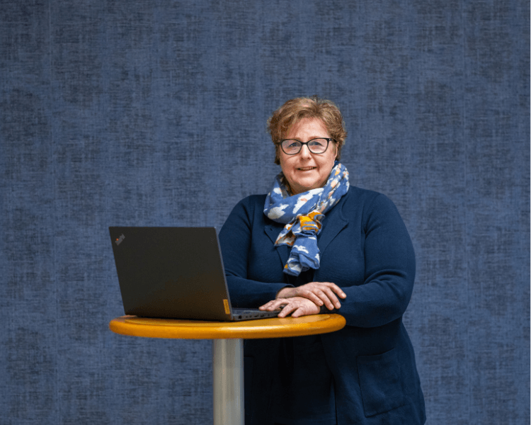 Asiointi siirtyy vauhdilla Oiva Onlineen